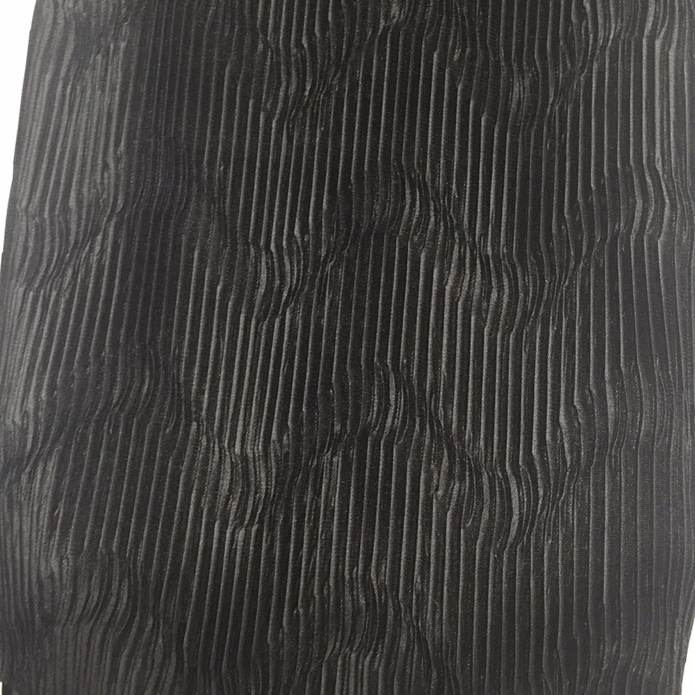 Black Ruffle Sleeveless - Picture 2 of 3